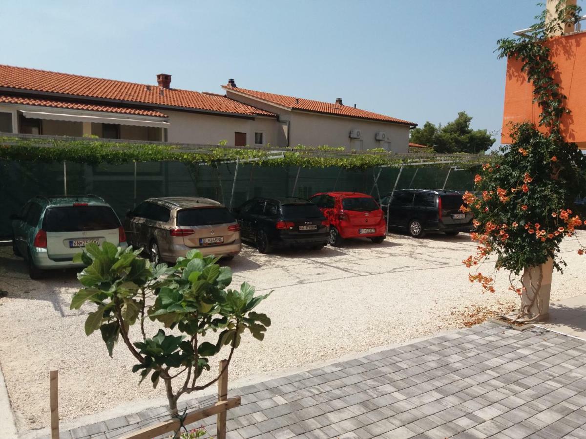 Apartmani "Grgic" Omis Exterior photo